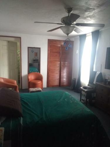 Fast Hostal 33