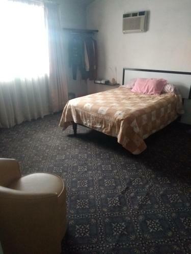 Fast Hostal 33