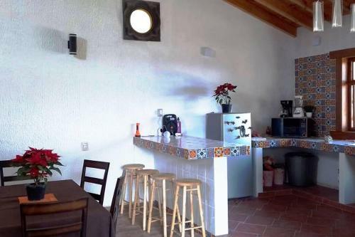 Caba�a Monarca Te Ofrece Un Espacio Diferente.