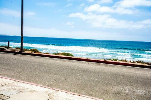 Apartamento Beachfront Breathtaking 1 Bedroom Apt