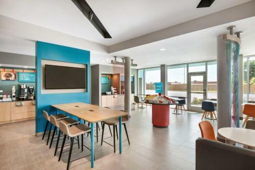 Avid Hotels - Tijuana - Otay, An Ihg Hotel