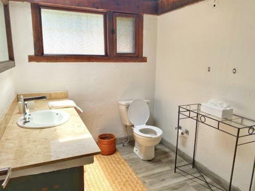 Hostal Casa Vallesana Av�ndaro