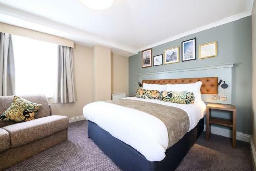 Innkeeper's Lodge Exeter, Clyst St George