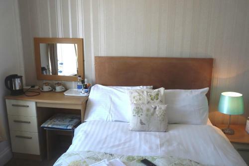 Hostal Aaran House