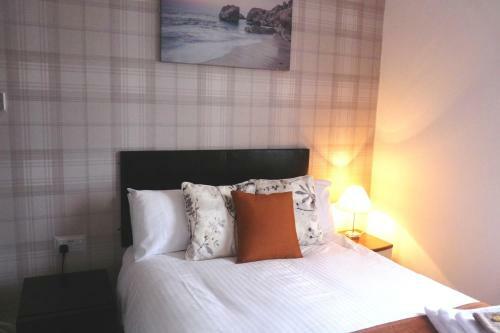 Hostal Aaran House
