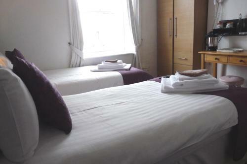 Hostal Aaran House