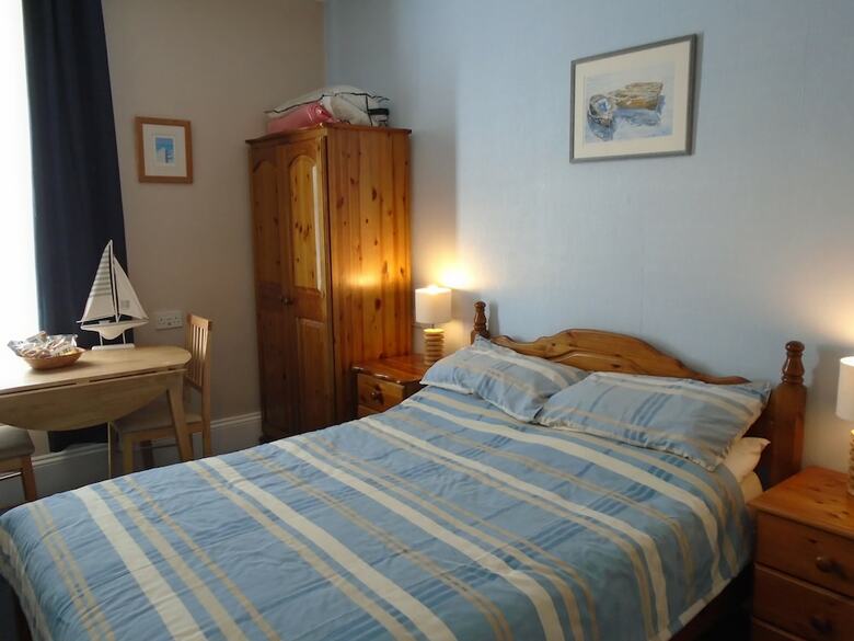 Hostal Florian Guest House