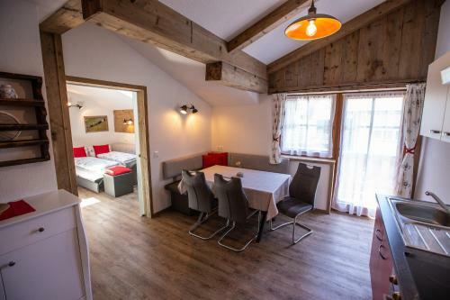 Apartamento Ferienwohnung Heimatgl�ck