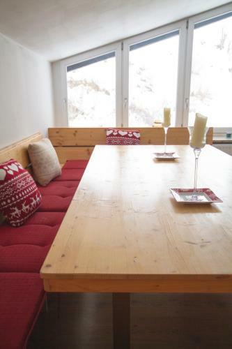 Apartamento Three Bedroom 2 Bath Apt Mari Alm Next To Ski Lift