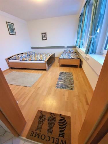 Hostal Ferienzimmer Cheztom Top 1 Nenzing