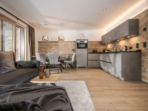 Lenzup Apartments