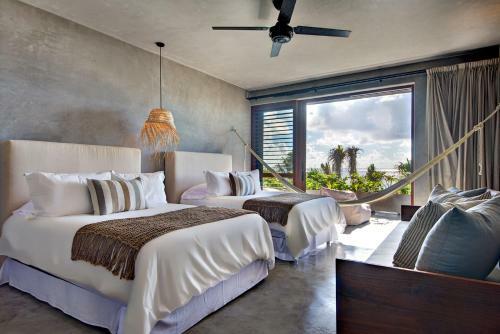 Beachfront Villa In Tankah Bay