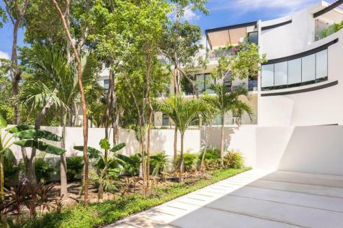 Boho Chic Studio 360� Rooftop Pool Gym