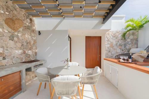 Luxury Penthouse Studio Priv Rooftop Pool Gym