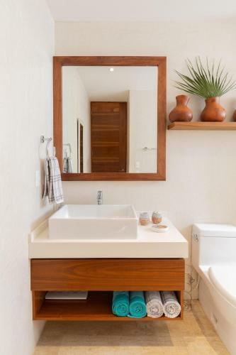 Chic Decor 1bdr Pool Spa Gym