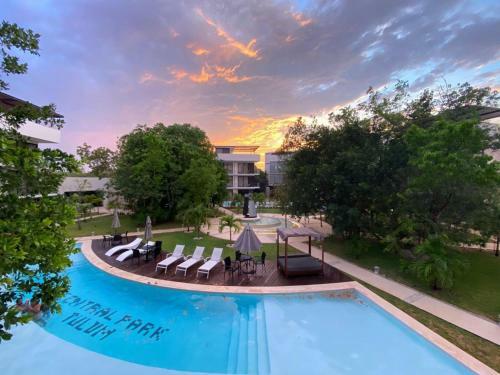 3 Bed Penthouse Private Rooftop Pool Gym Spa