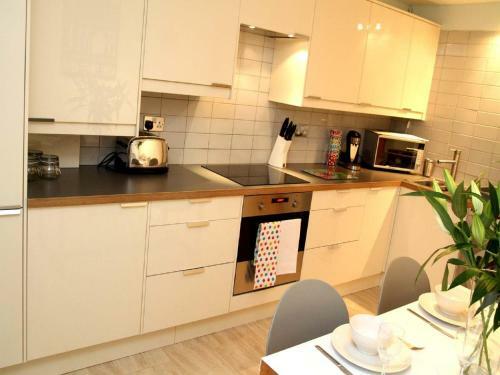 Blackfriars Apartment