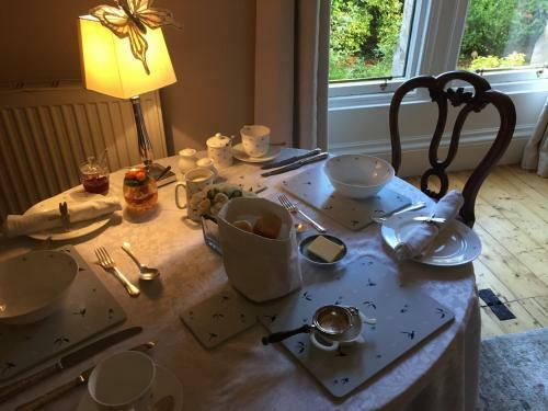 Bed & Breakfast Claremont House