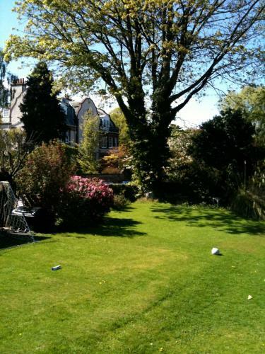 Bed & Breakfast Claremont House
