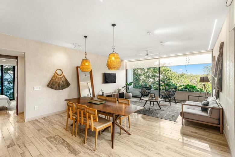 307 Amazing Jungle View Apartment.