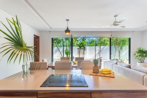 Luxury Two Bedroom Apartment At Panoramic