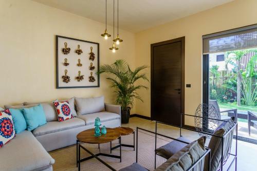 Idyllic Tulum Hideaway Villa Tropical Ambiance In Private Pool Perfect For Large Groups