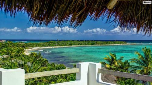 Beachfront Villa - Soliman Bay