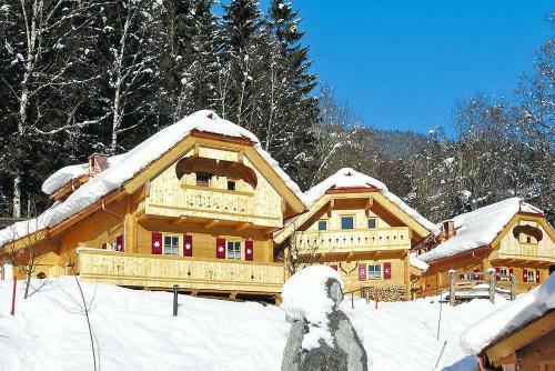 Apartment In A Holiday Resort In Neukirchen With Parking