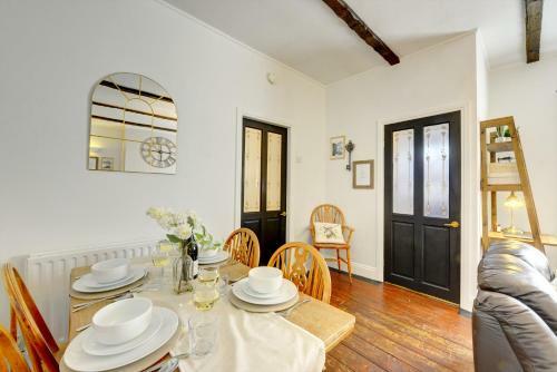Kist Accommodates - Red Rum Cottage - Close To The Races