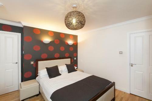 Burnets Apartments