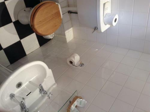 Hostal Rosehall Hotel