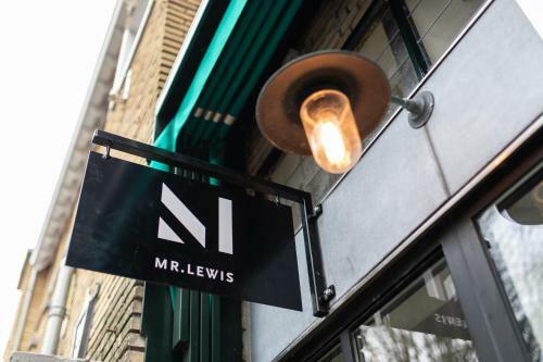 Hotel Mr Lewis Haarlem