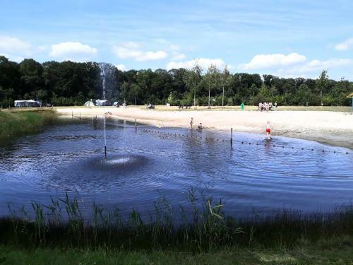 Stacaravan Met Wifi En Zwembad