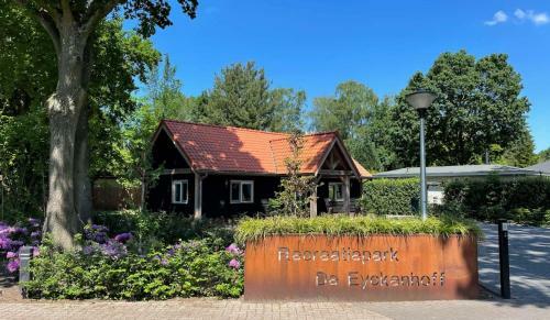 Gezellige Chalet Op De Veluwe, Landelijke Inrichting, Gezinsvriendelijk