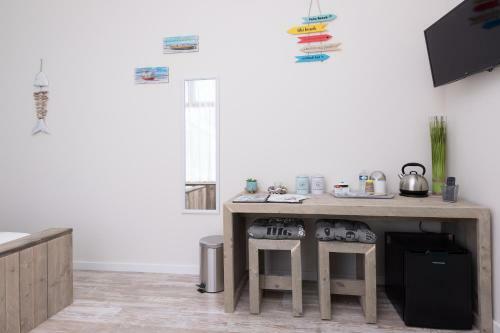 Hostal Beach House 9