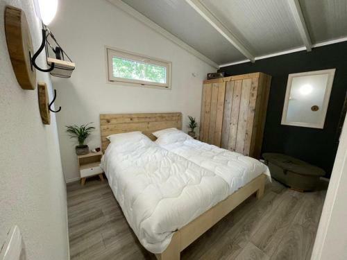 Casa 2234 Op Camping de Schatberg