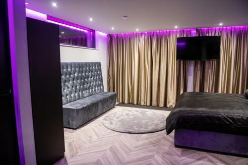 B&B Royal Suite