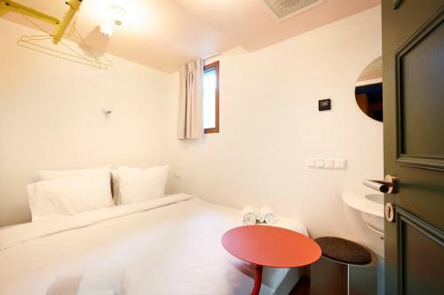 Hotel Not Hotel Rotterdam