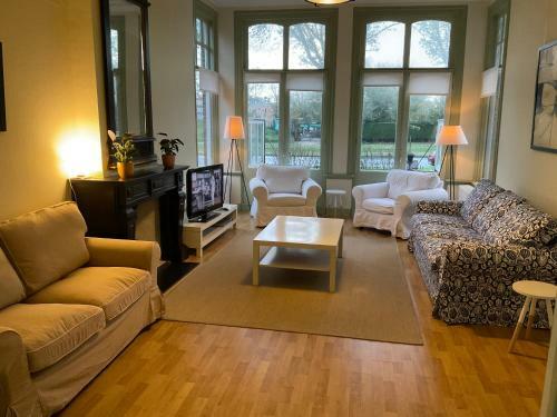 Aristoteles Apartments