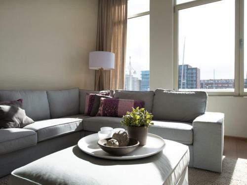 Modern Apartment Overlooking The Harbor