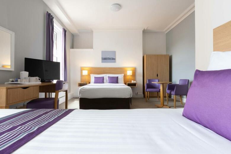 The New Southlands Hotel