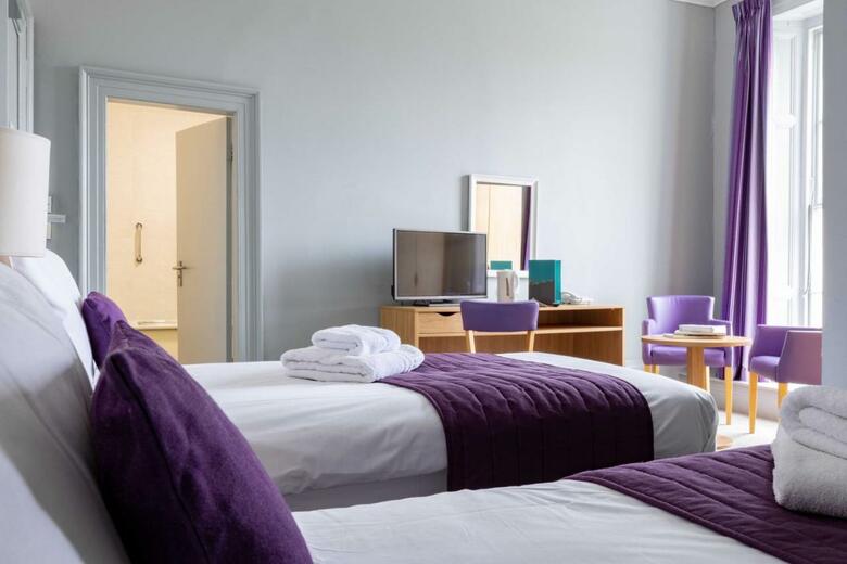 The New Southlands Hotel
