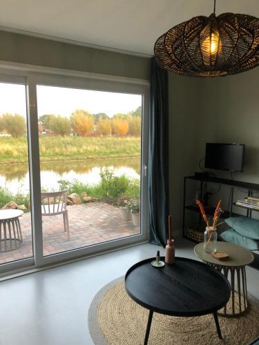 B&B Stien, Fijn Verblijf Aan Open Vaarwater