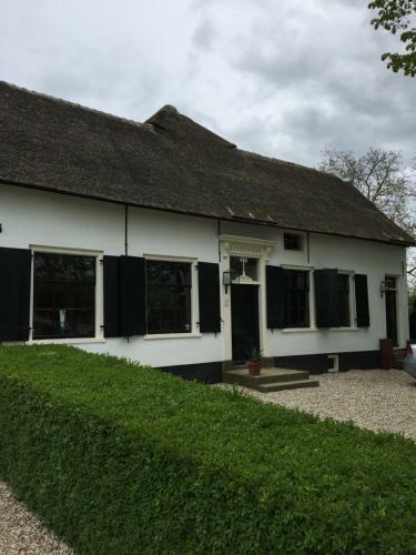 Bed & Breakfast de Heeren Van Tuil