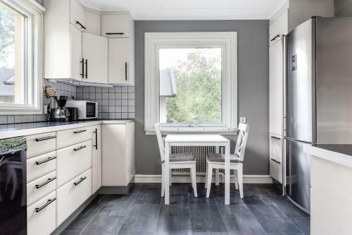 Five-bedroom Holiday Home By The River Of Lagan