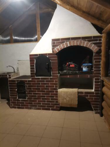 Bed & Breakfast Pensiunea Bradet