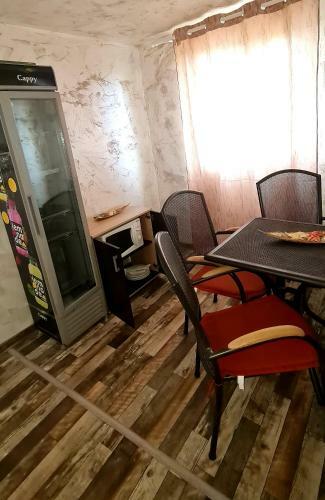 Lazy Lounge Apartments