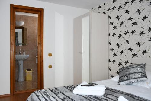 Hostal Vila Simona