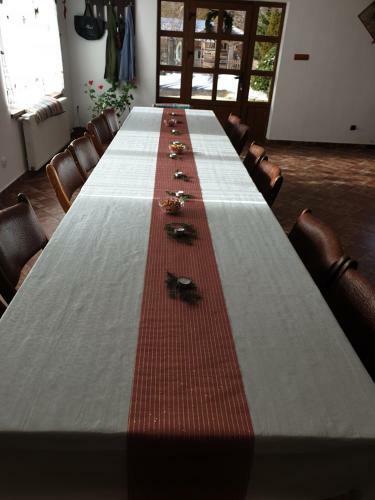 Hostal Pensiunea Bradul,moieciu de Sus