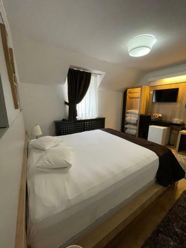 Hostal Pensiune Restaurant Capra Neagra